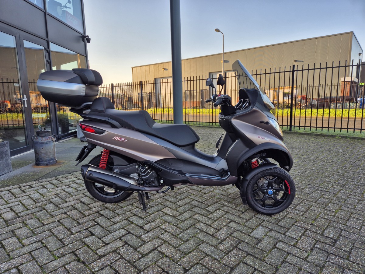 Piaggio MP3 500 HPE Sport Advanced